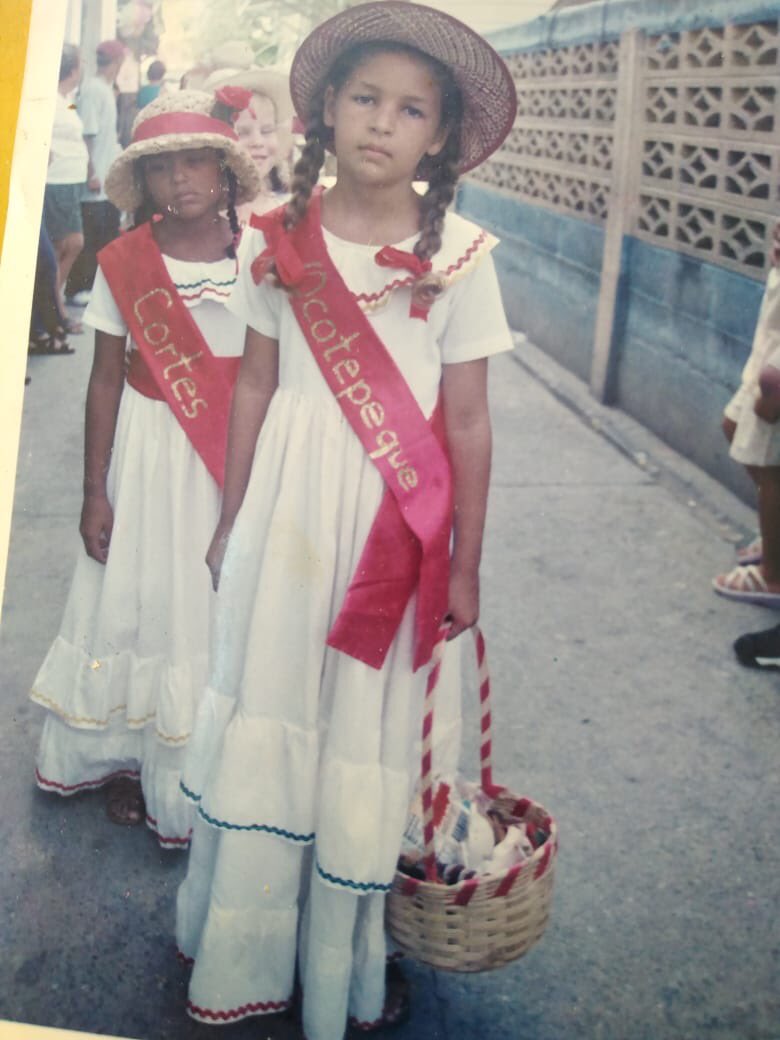 Kei_P09's tweet photo. Recordar es vivir🇭🇳❤️#HondurasConHechos #TBTFiestasPatrias ⁦@BecasHN2020⁩ https://t.co/UHAH7LnJPv