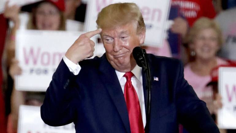 WingertTom's tweet photo. @realDonaldTrump So much for the Element Of Surprise!!! ๐ #IdiotInChief #idiotInTheWH https://t.co/FcRLKeaf46