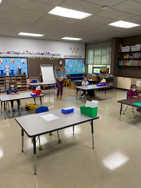 NVWiseOwls's tweet photo. Northvail Elementary School Welcomes Our "New Wise Owls" - Kindergarten Cohort B to Ms. DeCuba and Ms. Breslauer's classes this week! Thank you to our K. Paras Mrs. Delcore and Mrs. Kanoor too. https://t.co/1E1IV6XhM6