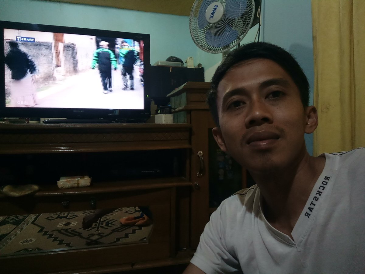 zoddyrizky's tweet photo. Pengen bisa terbang biar gak perlu beli tiket pesawat walaupun ga pernah Naik,,  :)
@TRANS7
 
#indonesiagiveawaytrans7
#indonesiagiveaway18 https://t.co/QTsonXBRaH