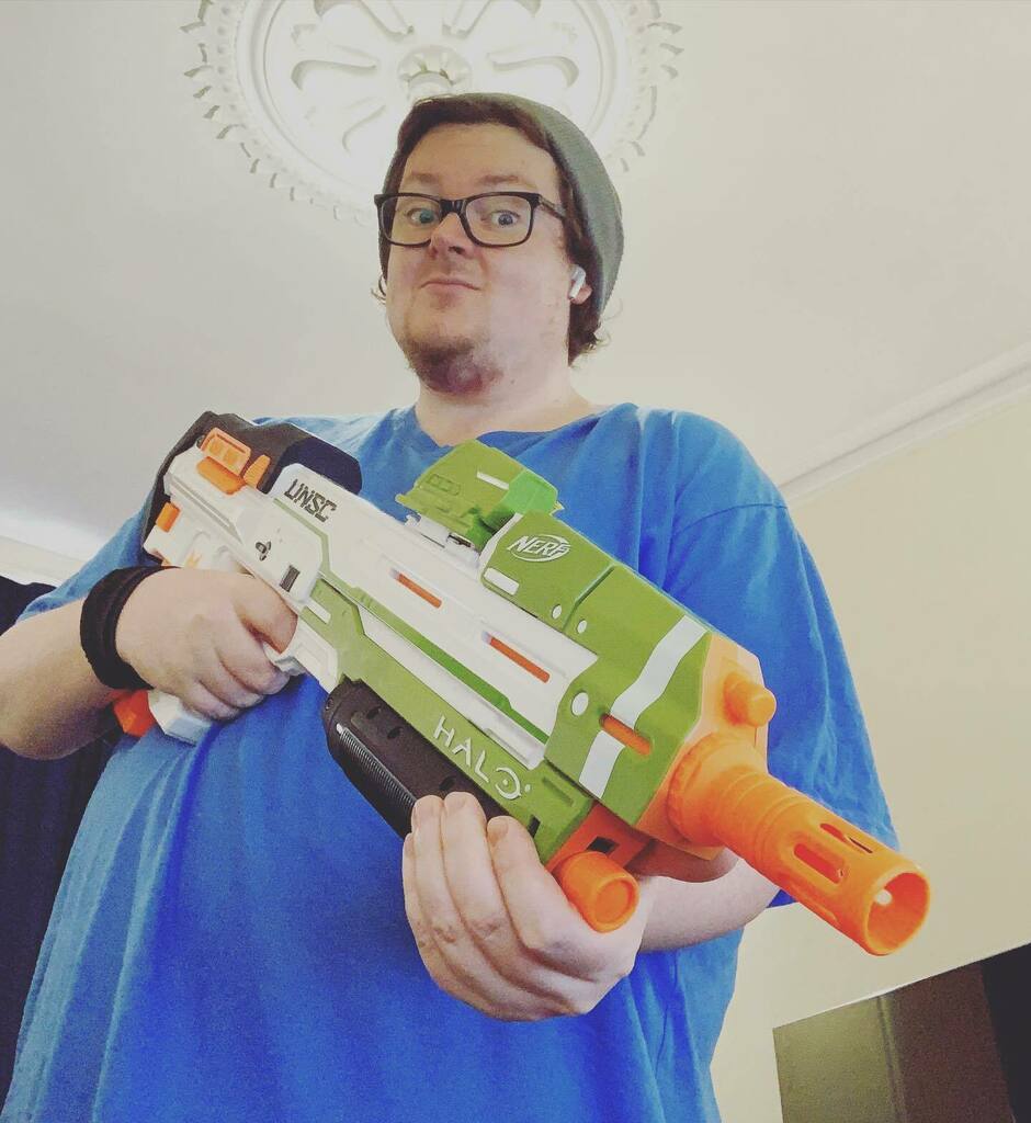 Snapshot__Sam's tweet photo. Forever Just a Big Kid!
Overly happy with my 1:1 Nerf Halo AR.
#nerf #halo #ma40 #nerd https://t.co/31s7Pha74T https://t.co/BHXfoEXQEq