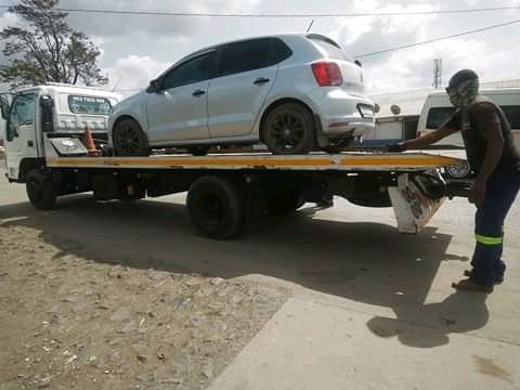 Siyangaphi8's tweet photo. Retrenchment idlala ngam, Lord ngenelela phela. https://t.co/C2waG0TDXI