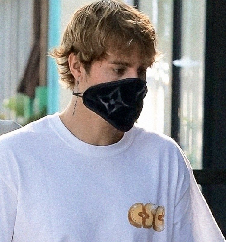 central_23's tweet photo. OK can we just talk about Justin Bieber’s hair at the moment https://t.co/3q8kIzdvSO