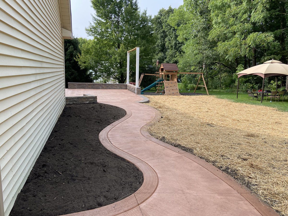RMD_Designs's tweet photo. Starting to see the #design concept come to life!! #hardscape #landscapelovers #struxure @StruXureOutdoor https://t.co/D4FA65KU8S