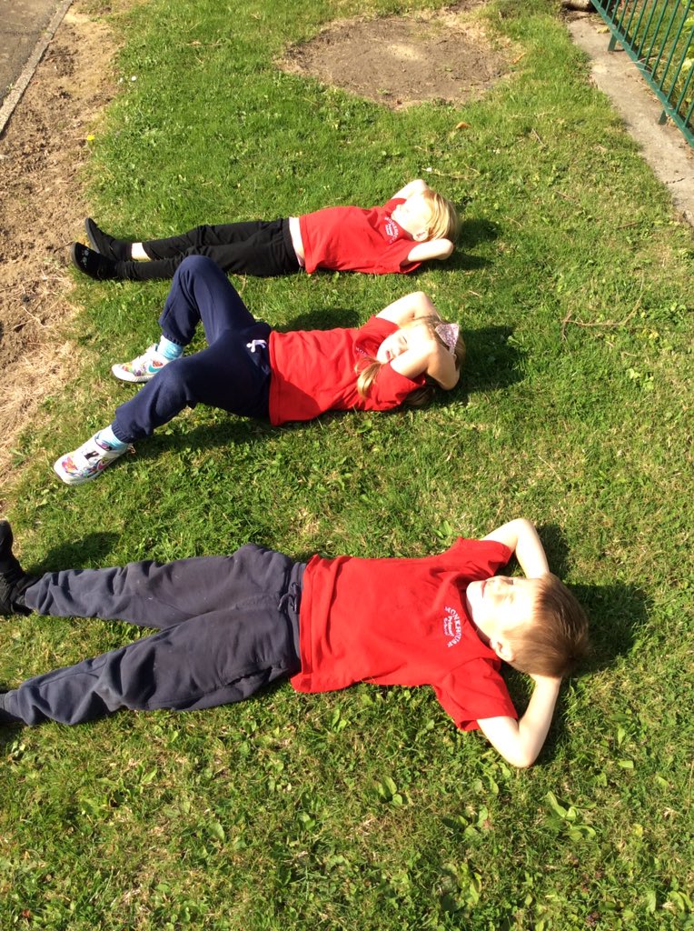 MonkhouseOSC's tweet photo. Making the most of this fabulous weather while is lasts ☀️😎 https://t.co/htI96lWD2Y