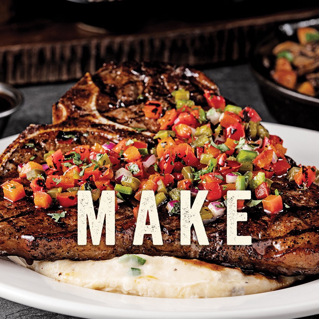 Chilis_Kuwait's tweet photo. “Only The Best Make The Cut”
This one for the meat lovers- try out our new Chef Cut dishes made by Chef Greg!🔪🌶
#chilis🌶 #chili #chefcut #kuwait #meat #steak #chilischefcuts https://t.co/1KyKaQ4vDm