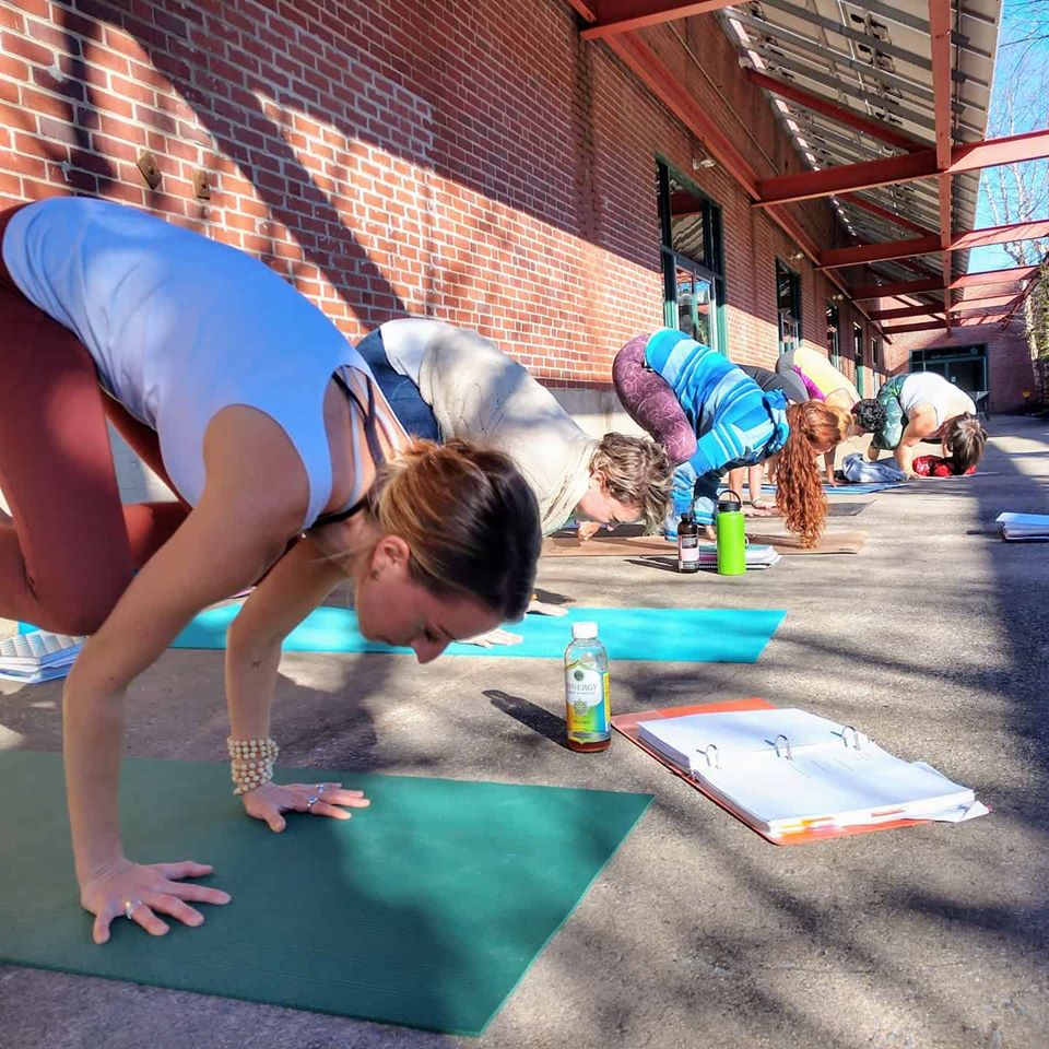 k8yogini's tweet photo. YTT Registration Deadline 9/18! - https://t.co/P2LtzlWNP8 https://t.co/UgSKa76NlD