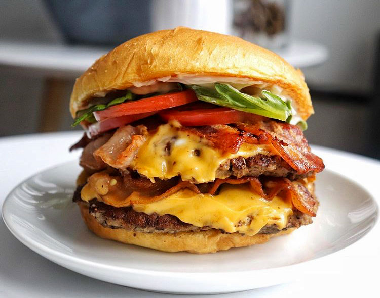 Double the cheese, double the love! 😍🍔
#NationalDoubleCheeseburgerDay
📷: @BostonFoodgram