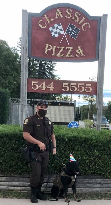 ArmorExpress's tweet image. Happy belated birthday, Deputy Bricko! Looking sharp!

#birthday #pup #k9 #tongueouttuesday #workingdog #workingdogs #happybirthday