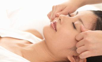 Spa_Etc's tweet photo. Le Kobido, massage du visage ou lifting japonais est un soin manuel et naturel ! Il ravive le teint, défatigue, estompe rides et ridules, détoxifie en drainant... En bonus, il apaise et détend, par son action sur les méridiens énergétiques.
https://t.co/H3mqbCdUBM https://t.co/gMi0Xal42G