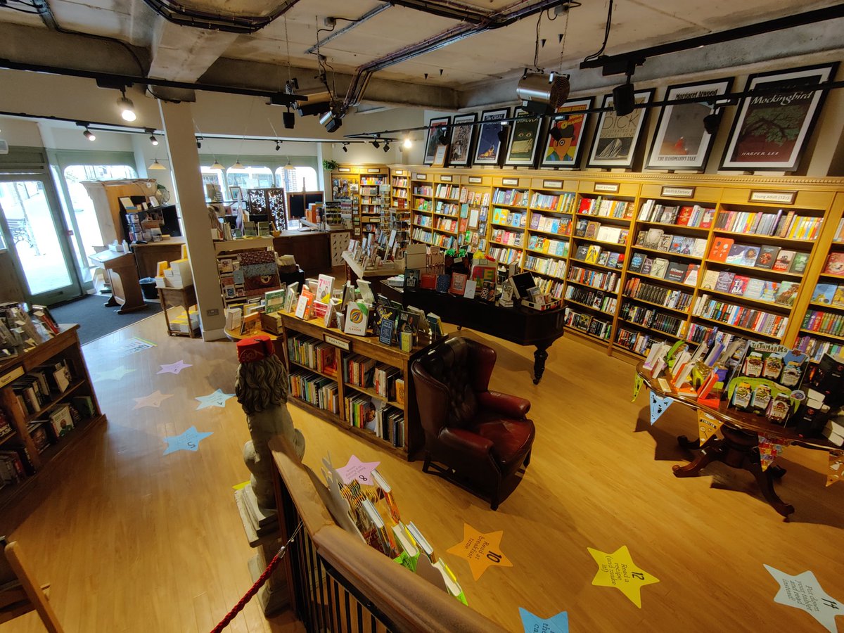 This is Coles Books in Bicester. Lovely. Gallery bit upstairs selling posters, vinyl, signed editions.  https://coles-books.co.uk/ 