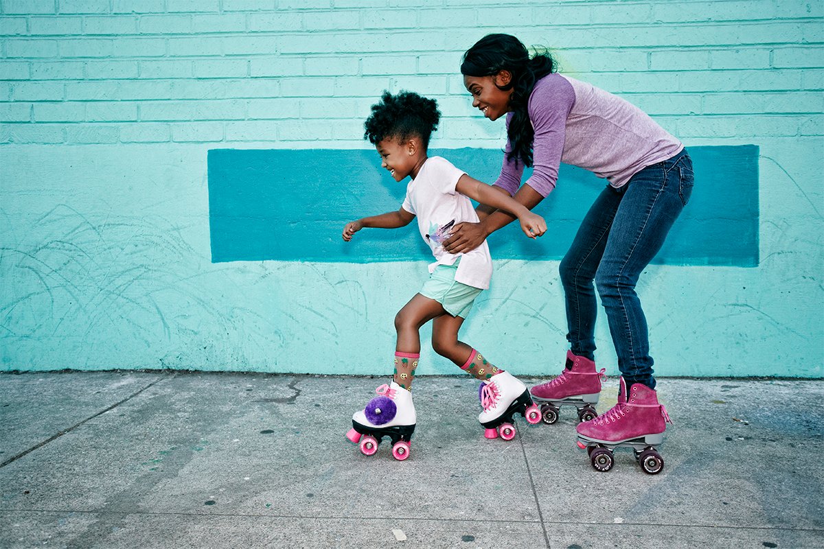FitWithQuiana's tweet photo. Getting kids to exercise can be challenging--especially now when so many are remote learning. Here are some great science-based ideas that can help keep it fun for them (and you!).  https://t.co/liijqh4CbE https://t.co/LqPfSQocHP