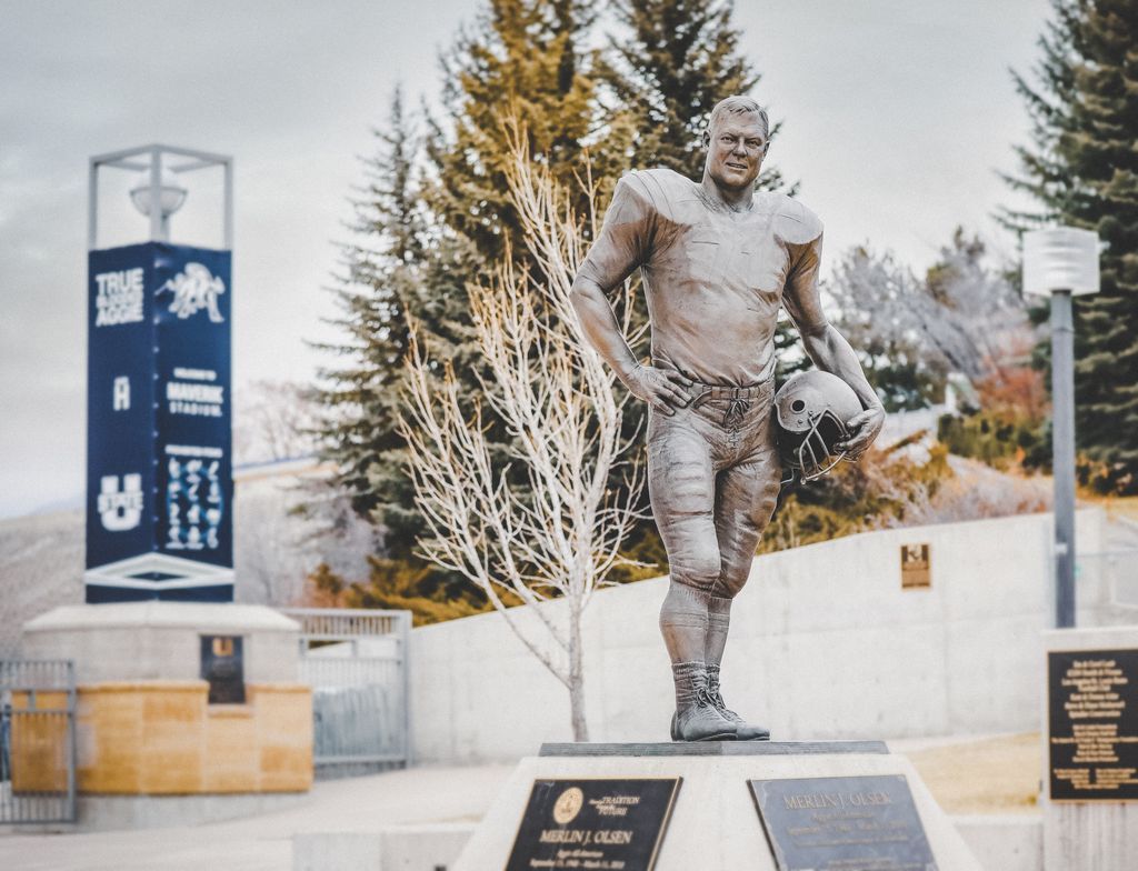 Happy Birthday to the Aggie Legend, Merlin Olsen! 