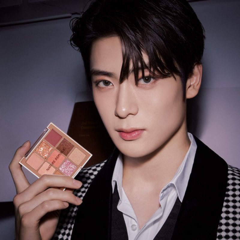 หล่อจัง แต่มาขายพาเลทตา