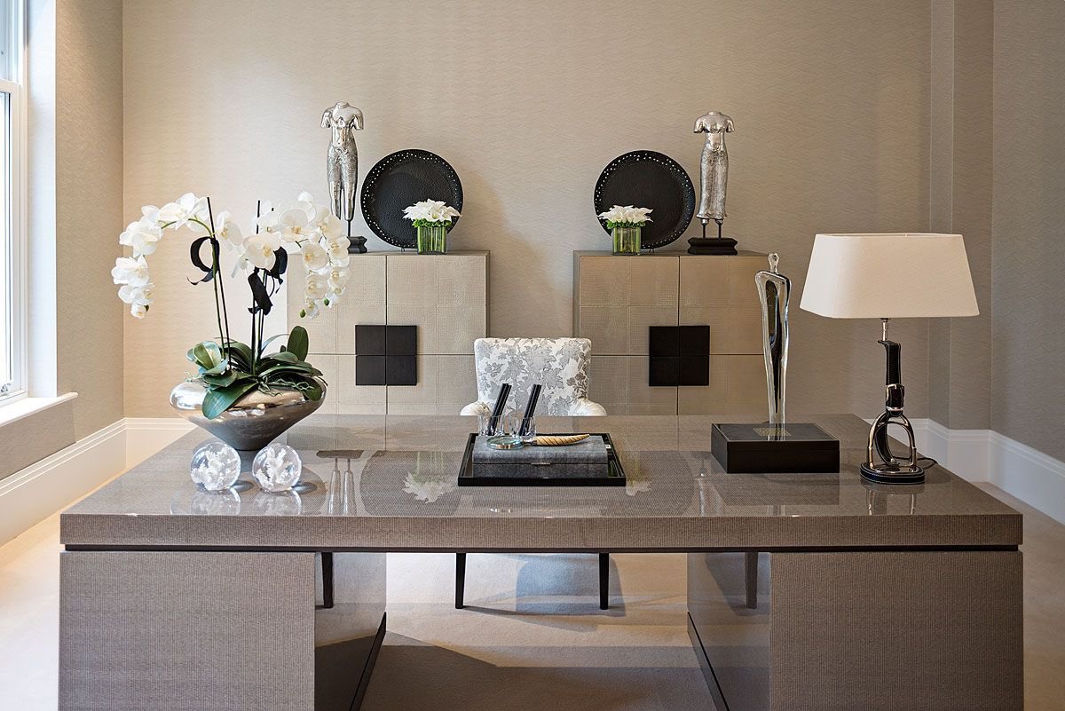 For those of you still working from home, does your home office need a bit of love?  Take a look at this photo for some inspiration and maybe consider an arrangement or two to brighten up the space.