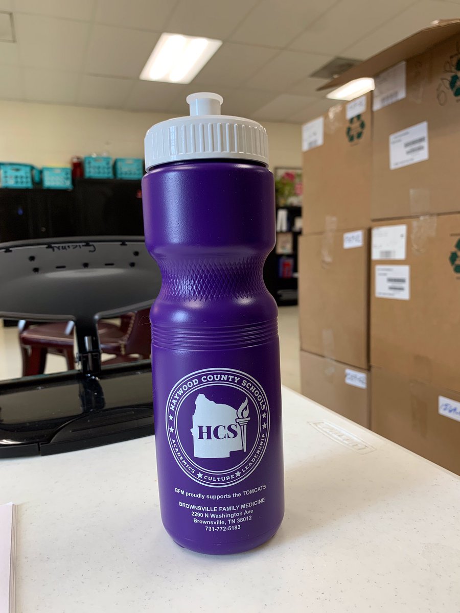 hassell_joey's tweet photo. Thank you to one of our biggest community supporters, #BrownsvilleFamilyMedicine, for purchasing water bottles for each of our #HaywoodTomcats! 💜 

@aecc_cubs @PouncersHes @ESWildcats @SHISTomcats @HMSTomcats @haywoodhigh @StudentOptions1 @haywoodtomcats @HaywoodSchools https://t.co/Q6tprTXFQg