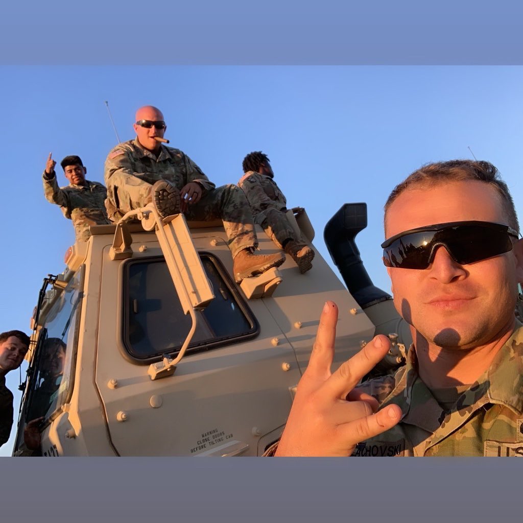 davemalachoski's tweet photo. God bless the US Army,God bless America.....Together we can make a difference.....#TEAMUSARMY https://t.co/ByG2Ofn0Ta