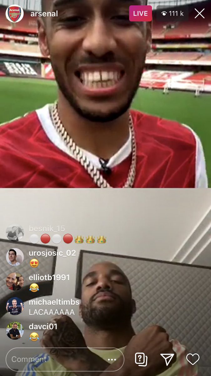 ViwePotelwa's tweet photo. Watching my captain @Aubameyang7 announce his new contract with @Arsenal 😭🙌🏾🔥❤️ #Arsenal #PEA7 https://t.co/9lAt8tCJ95