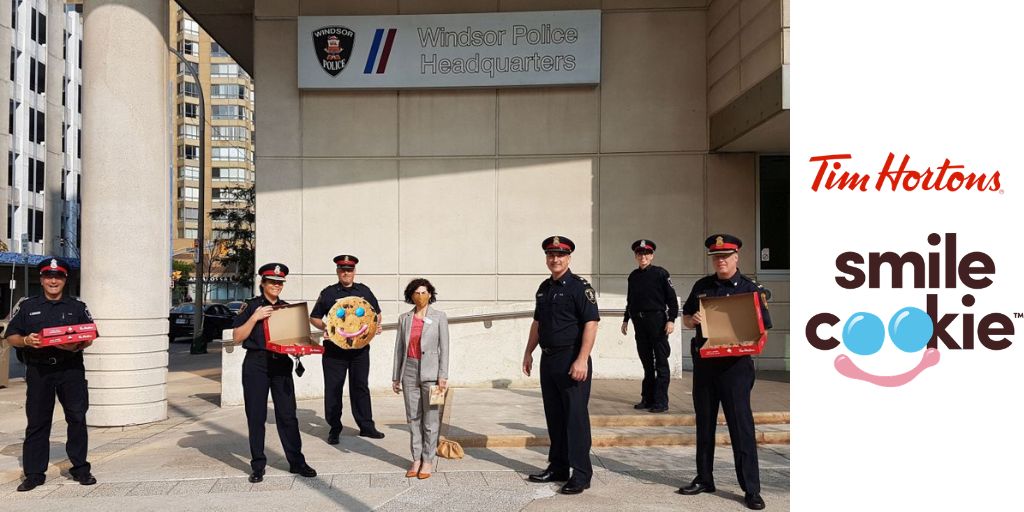 JMCCentre's tweet photo. Thanks to the @WindsorPolice for smiling with us & @WECare4KidsFDN this week in support of the @TimHortons #SmileCookie Campaign in #WindsorEssex! https://t.co/Z6htQI67UR