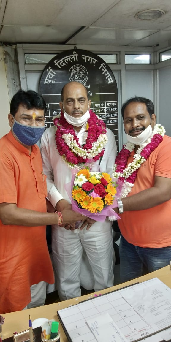 RomeshBJP's tweet photo. *पूर्वी दिल्ली नगर निगम की शिक्षा समिति का अध्यक्ष बनने पर  भारतीय जनता पार्टी के शीर्ष  नेताओं का  और आप सभी का हार्दिक धन्यवाद...... रोमेश चंद्र गुप्ता* https://t.co/knzWKOTY4C
