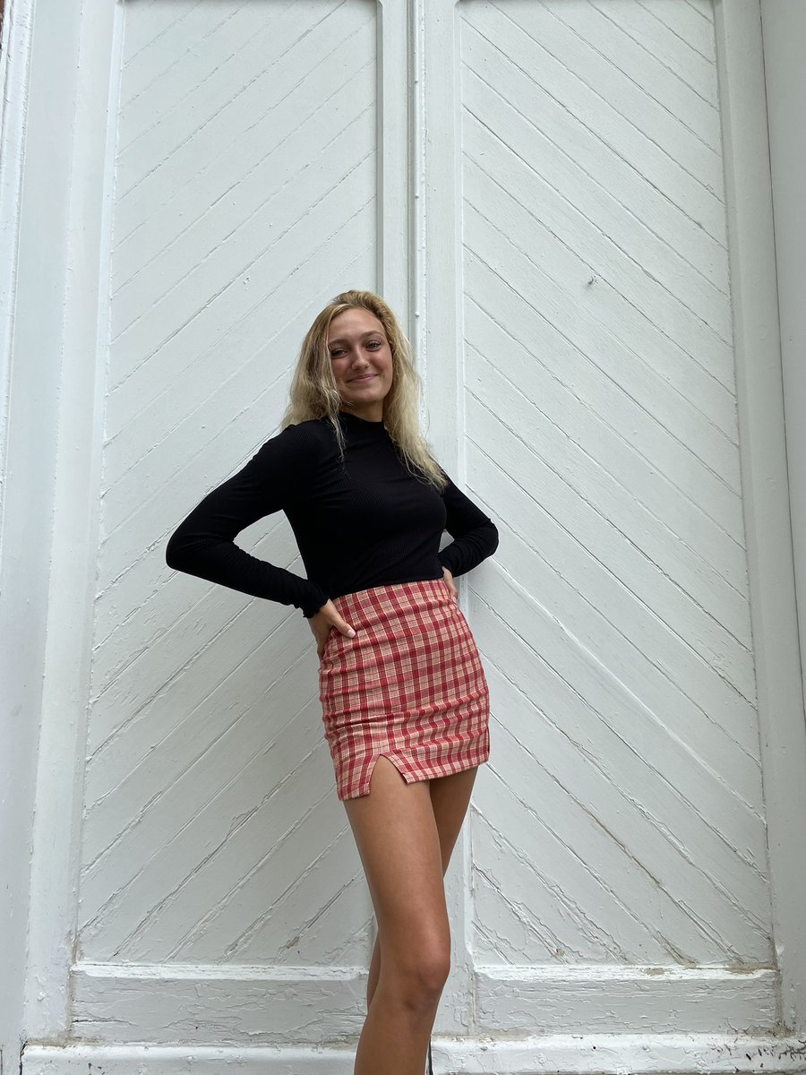 delaneyyyyy___'s tweet photo. 18!! https://t.co/F8JYaTmBEW