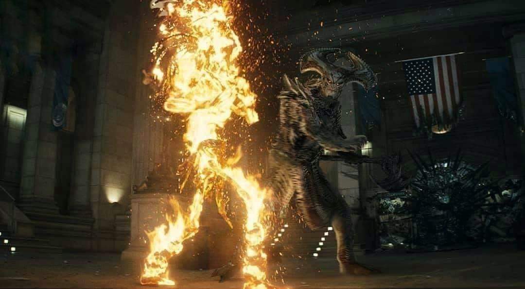 soydeathstroke's tweet photo. @DavidAyerMovies @warnerbros @hbomax Hola David, espero que puedas leas esto, pero hace poco encontre esta imagen, esto es parte de tu corte #AyerCut la pelea de Chato Santana (Diablo) contra Steppenwolf o solo es un fan-made? ⚡ https://t.co/xuaJEwAaXt