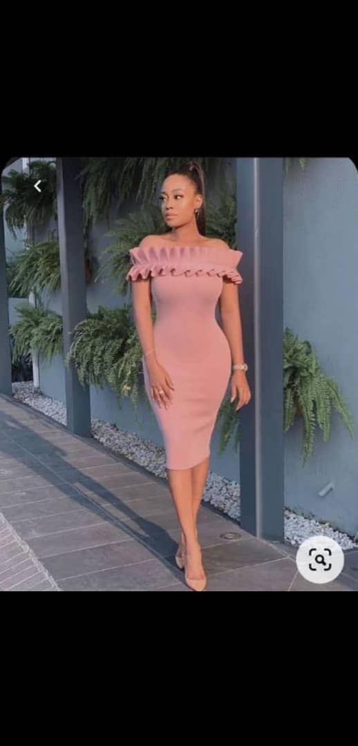 Etinosaaa's tweet photo. Corporate gowns for the win👯👯
#BBNaijia2020 
#nicelikethat
#LayconIsMe https://t.co/obcFHNbgOC