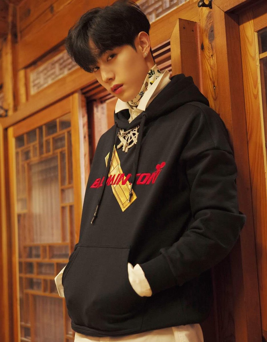Eli_Gonza94's tweet photo. HAPPY BIRTHDAY 🎂🎂🎂💚💚
.
.
.
#ForeverMarkTuanDay
#GOT7 @GOT7Official @marktuan https://t.co/una9o2SjaE