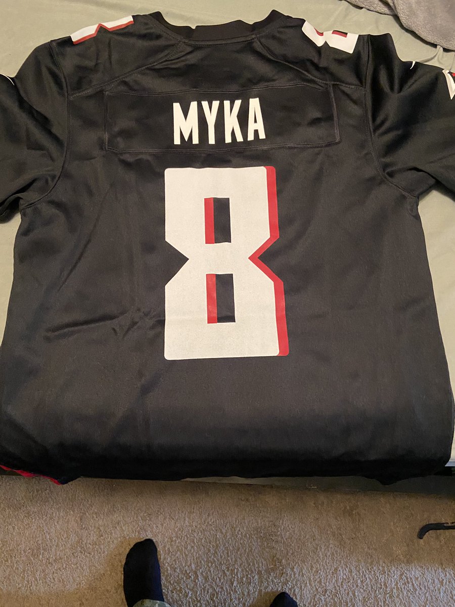 goldxelocs's tweet photo. if you know me you know Iβm an emotional personal but this way my going away gift from my shop and the kid cried like a baby ππ₯Ί. I will be framing this truly the best gift Iβve ever gotten β€οΈ. #ripmyka always and forever ππΌπΎ https://t.co/833avZThJf