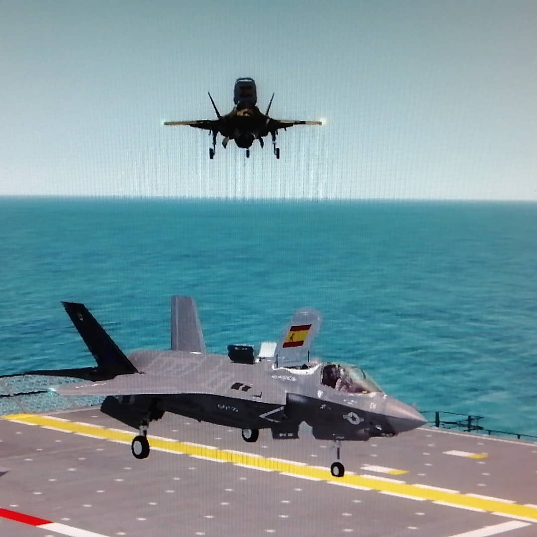 FLOANVirtual's tweet photo. #F35BCombatReady ✈⚔ 🐍05A &amp; 🐍86, pilotos de nuestra #NovenaEscuadrillaVirtual 🇪🇸, realizan el curso de adaptación al #LockheedMartin #F35B #LightningII ✈, el cual se desarrolla en #MCASBeaufort (#KNBC - #SouthCarolina 🇺🇸) &amp; #IVAOUSA 🇺🇸 durante este mes de septiembre. https://t.co/2foIiBGtGy