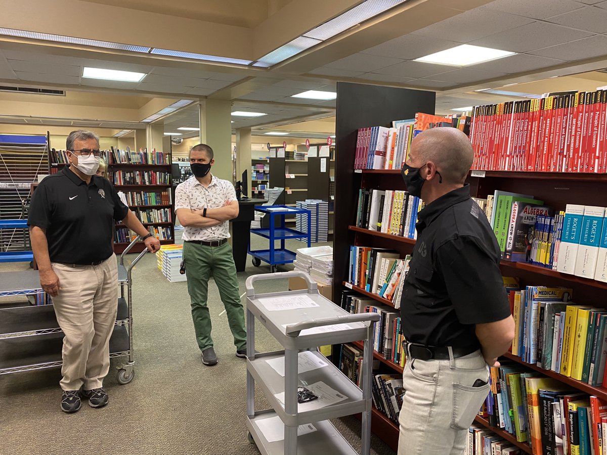 UWaterlooPres's tweet photo. Thank you to the team at @UWaterloo's Print + Retail Solutions for the tour and letting me serve a student picking up their books, which was just one of 100+ scheduled curbside pickups just today. 

Keep up the great work team! https://t.co/iKIeUNGBzi