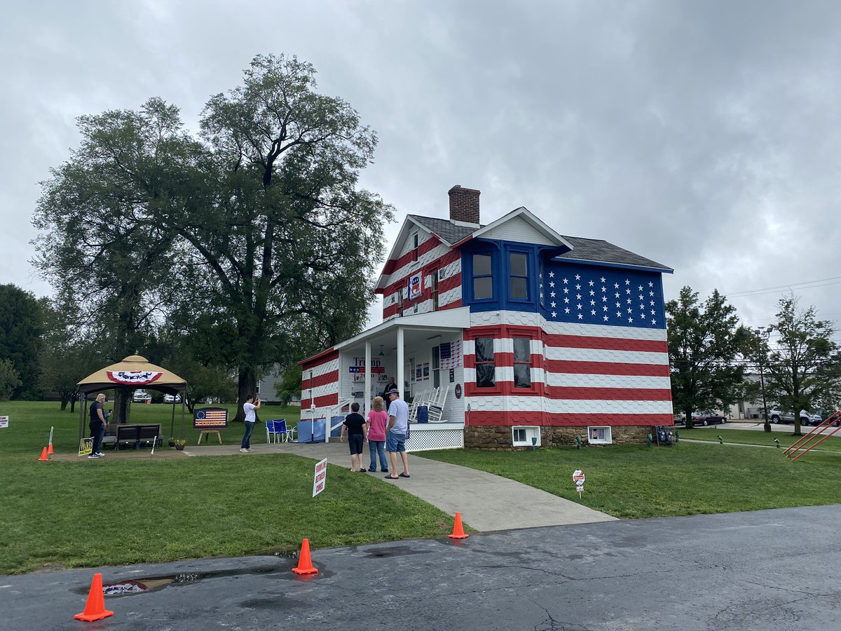 Julia Terruso On Twitter Trump Is Visiting Latrobe Pa About An Hour Away From Pittsburgh Tonight Took A Detour To The Trump House On My Way To Covering It Https T Co 98awshozzu
