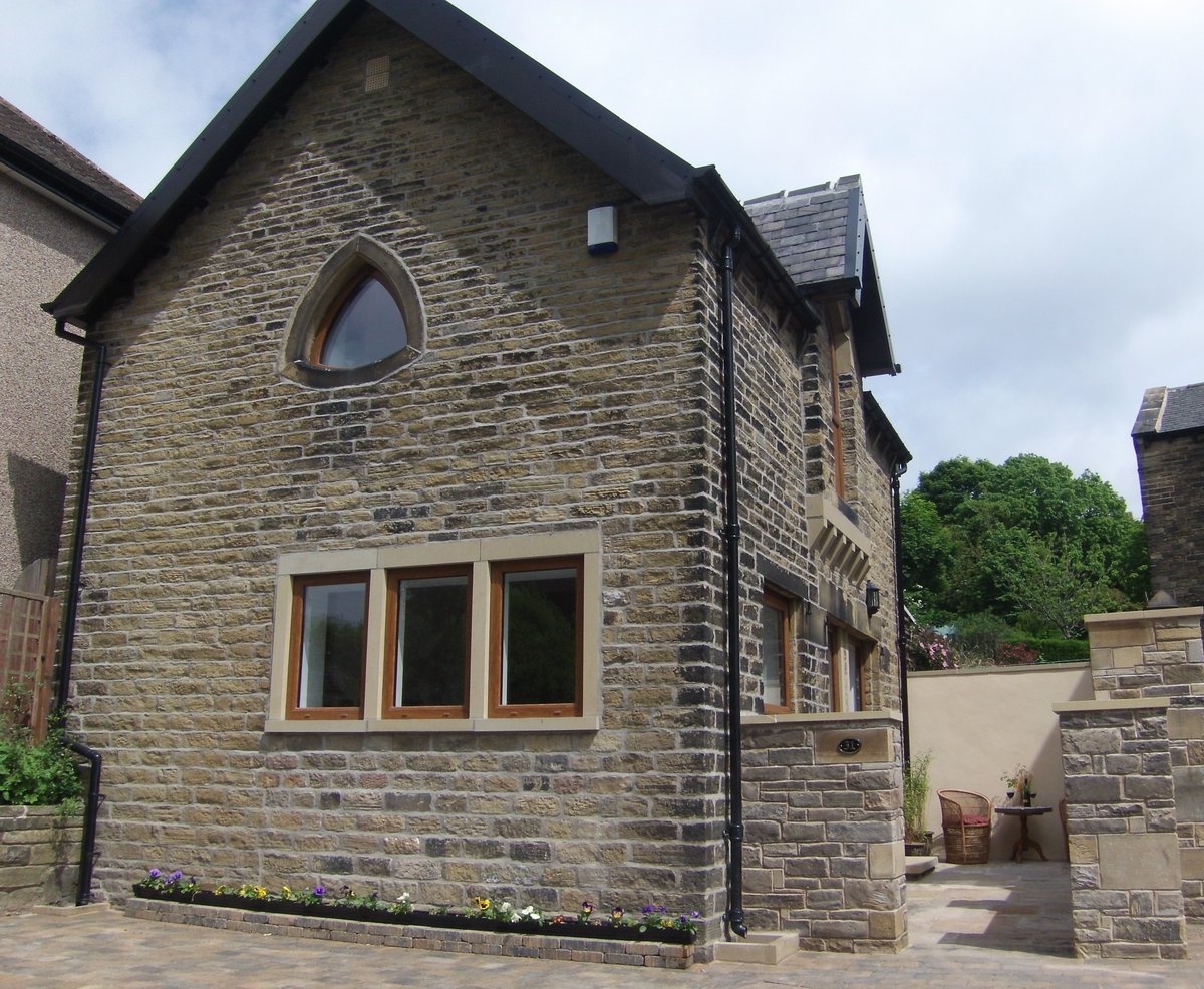 holtbank.com
#universityofhuddersfield
#greenheadcollege

Hope new or existing students, parents, staff are safe and well. Holt Bank is listed on the University website as an approved local accommodation provider. Work, study or visiting you will be made welcome.