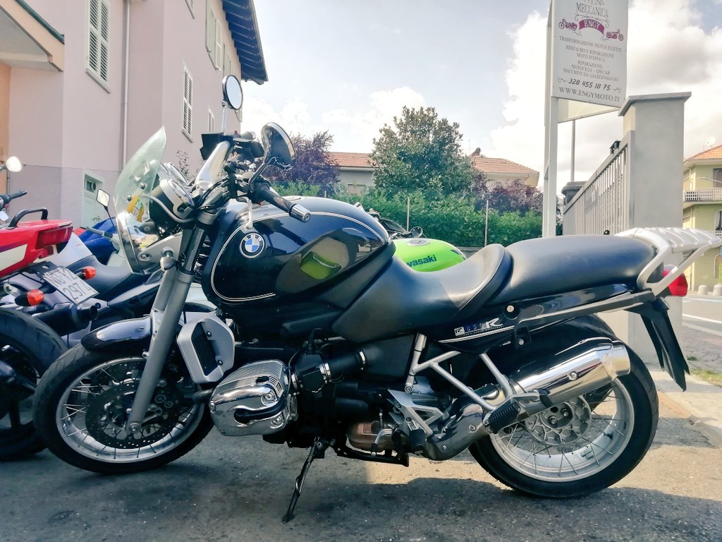 EOfficina's tweet photo. Abbiamo restaurato la #BMW #R850R #Motorsport #motorcycle #vintage  #2ruote #fuel #motirbike #Borgosesia #Valsesia #Piemonte https://t.co/TGfbLTSnga