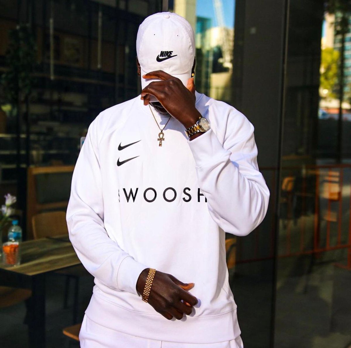 adamdecentral's tweet photo. Nike Double Swoosh https://t.co/VhN4GmLCjx