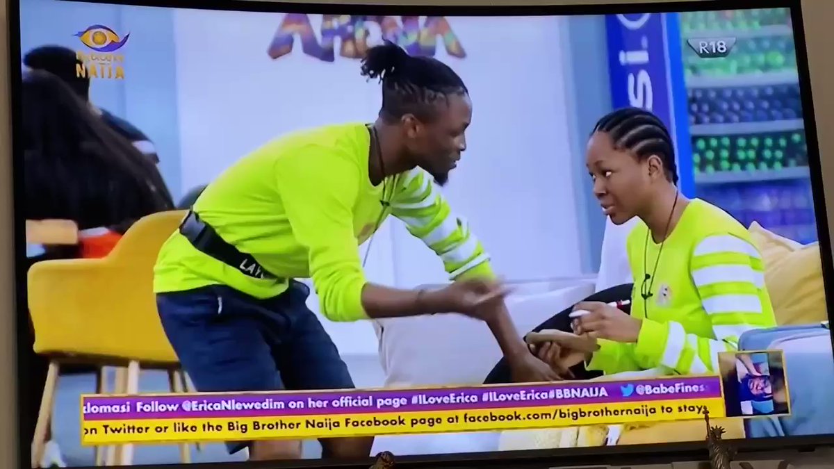 Tee_Classiquem1's tweet photo. Retweet this post if you bless the day Laycon and Vee became friends ❤
#Bbnaija  #bbnajia2020 https://t.co/b97u3p1qzT