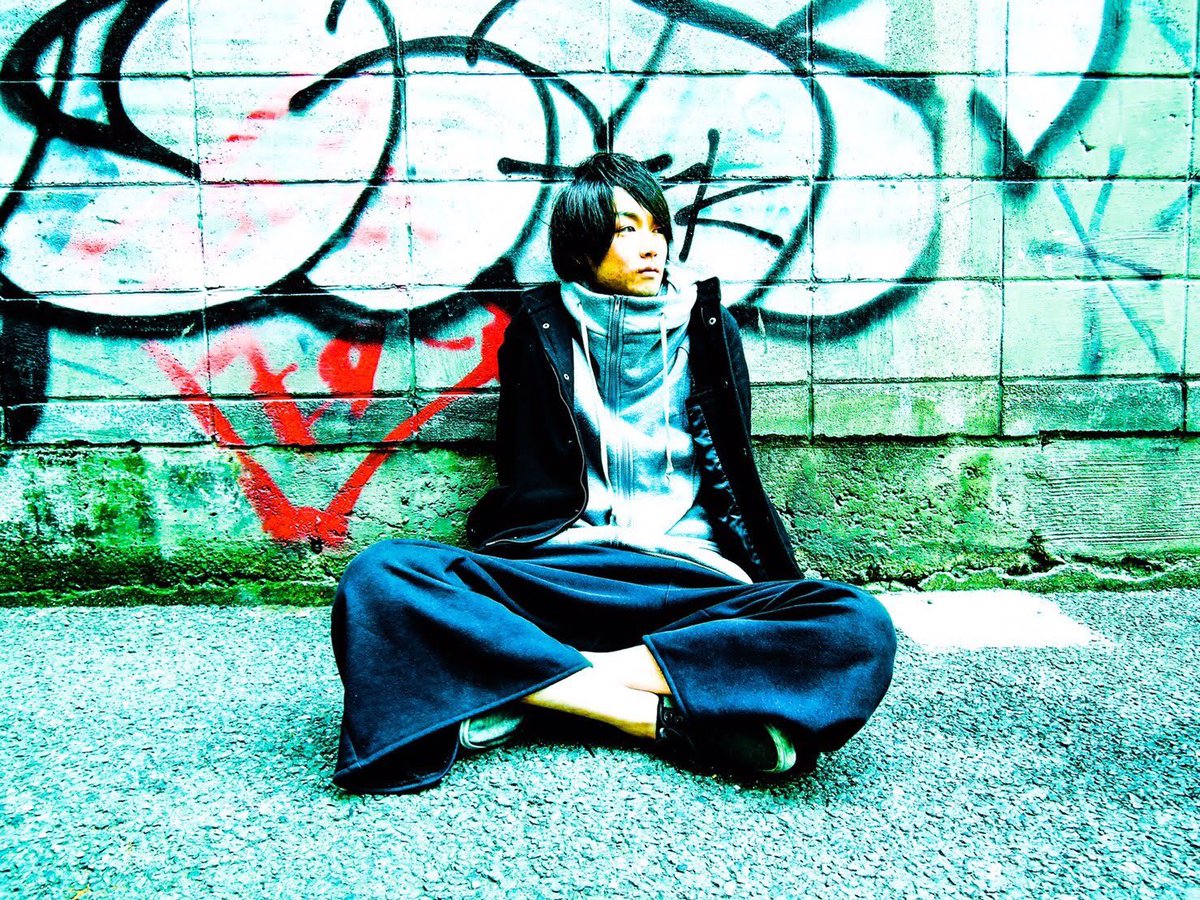 dezawa_gt's tweet photo. 9月4日はベース益子の誕生日。
おめでとうな！
あ、あと俺 https://t.co/8asFfe3TZV
