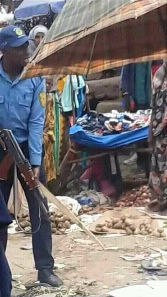FreeAllPolitic's tweet photo. #stop_killing_oromo_people 
#NO_PEACE_IN_ETHIOPIA 
#No_Justice_in_ethiopia https://t.co/Uz8EqlzX2G