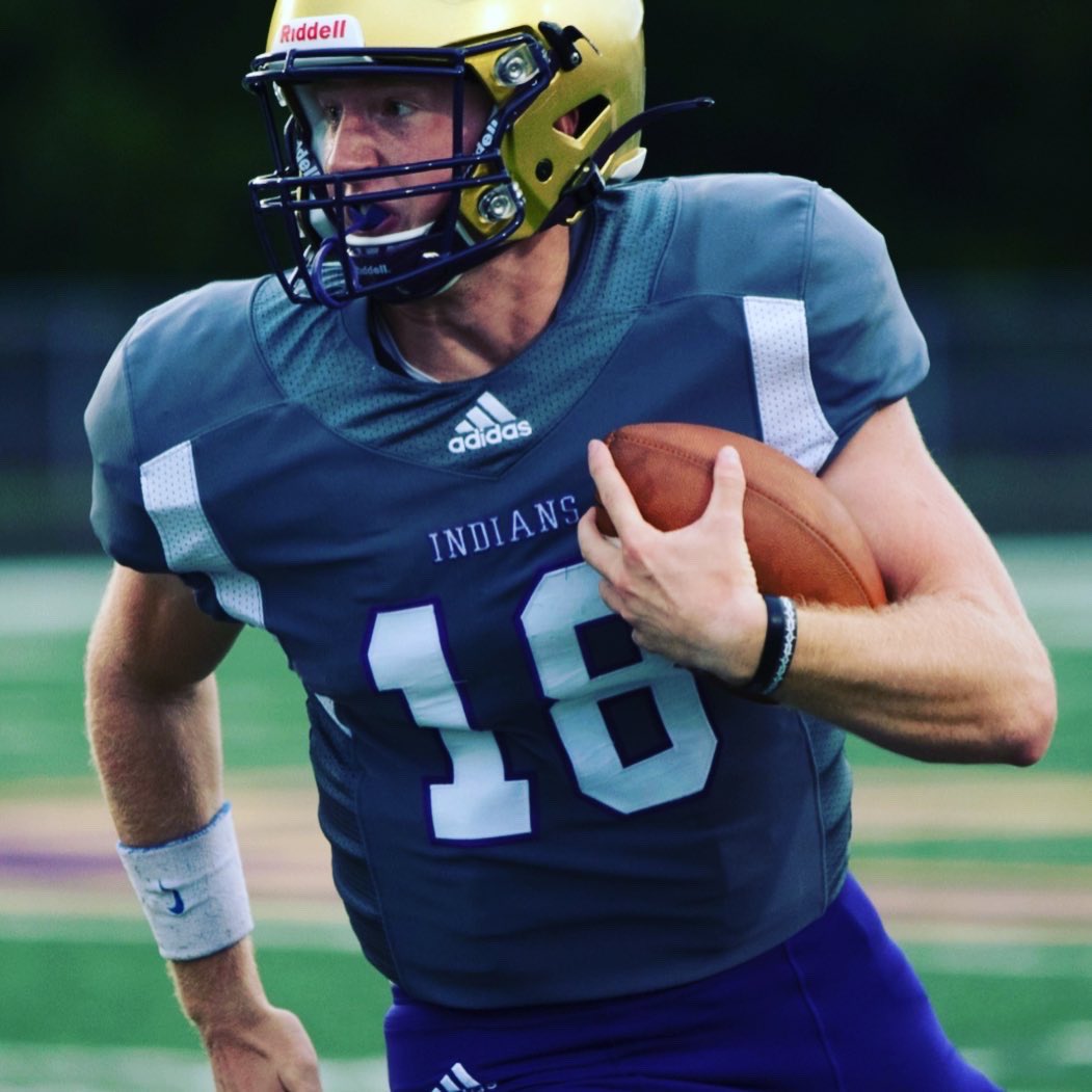 VAPORTRAIL2471's tweet image. Game Nite! 🟣🟡Best of Luck tonite @ShochDaniel from your @VAPORTRAIL2471 Family!  Enjoy the process V’s Up #georgiaHSfootball @coachjfranklin @PennStateFball @EastCowetaHigh @mark_shoch @SWiltfong247