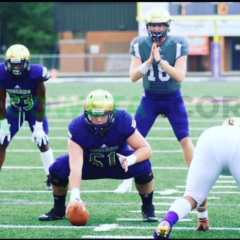 VAPORTRAIL2471's tweet image. Game Nite! 🟣🟡Best of Luck tonite @ShochDaniel from your @VAPORTRAIL2471 Family!  Enjoy the process V’s Up #georgiaHSfootball @coachjfranklin @PennStateFball @EastCowetaHigh @mark_shoch @SWiltfong247