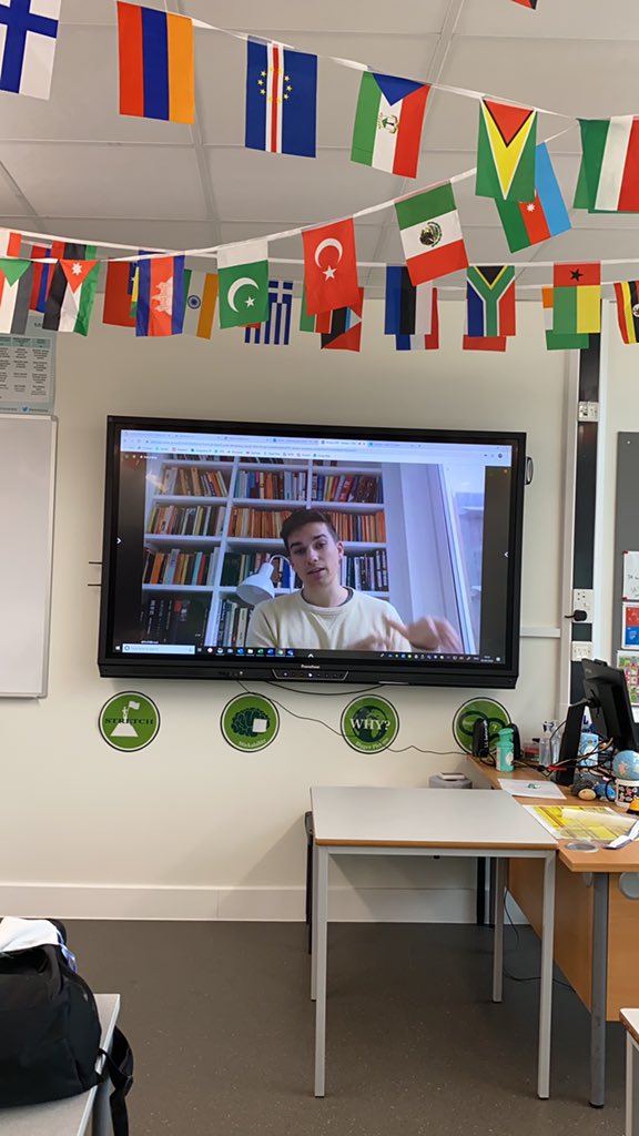 Sorting out my classroom ft. <a href="/RichMBroad/">Richard Broad</a> <a href="/SenecaLearn/">Seneca</a> CPD