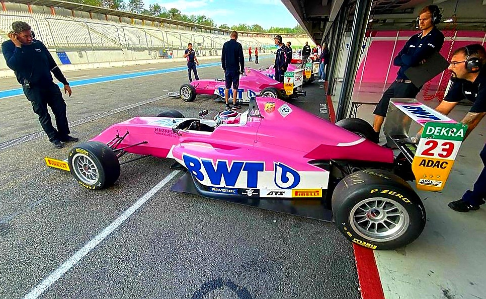 FutureAxion's tweet photo. Breaking News 》Doble jornada de test positivos de Erick Zuñiga en la serie ADAC Formel 4 Championship powered by Abarth 2020 en Hokenheim.
@adacf4championship #ADAC #adacformel4 #formel4 #f4 #guadalajara #mexico #Hockenheimring #noticias #prensa #medios https://t.co/dQCDu5Hi8b