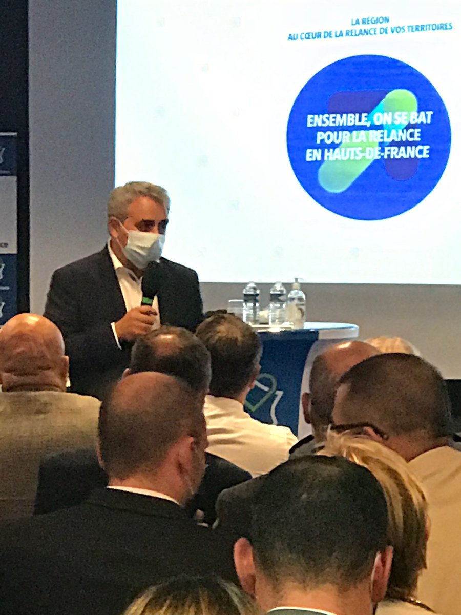 al_dufourtonini's tweet photo. À l’invitation de @xavierbertrand, j’assiste à la présentation du plan #RelanceHDF de l’économie régionale avec d’autres élus du territoire, les représentants des chambres de commerce et d’industrie, des chefs d’entreprises, des artisans et des professions libérales. https://t.co/4N3rntm2uz