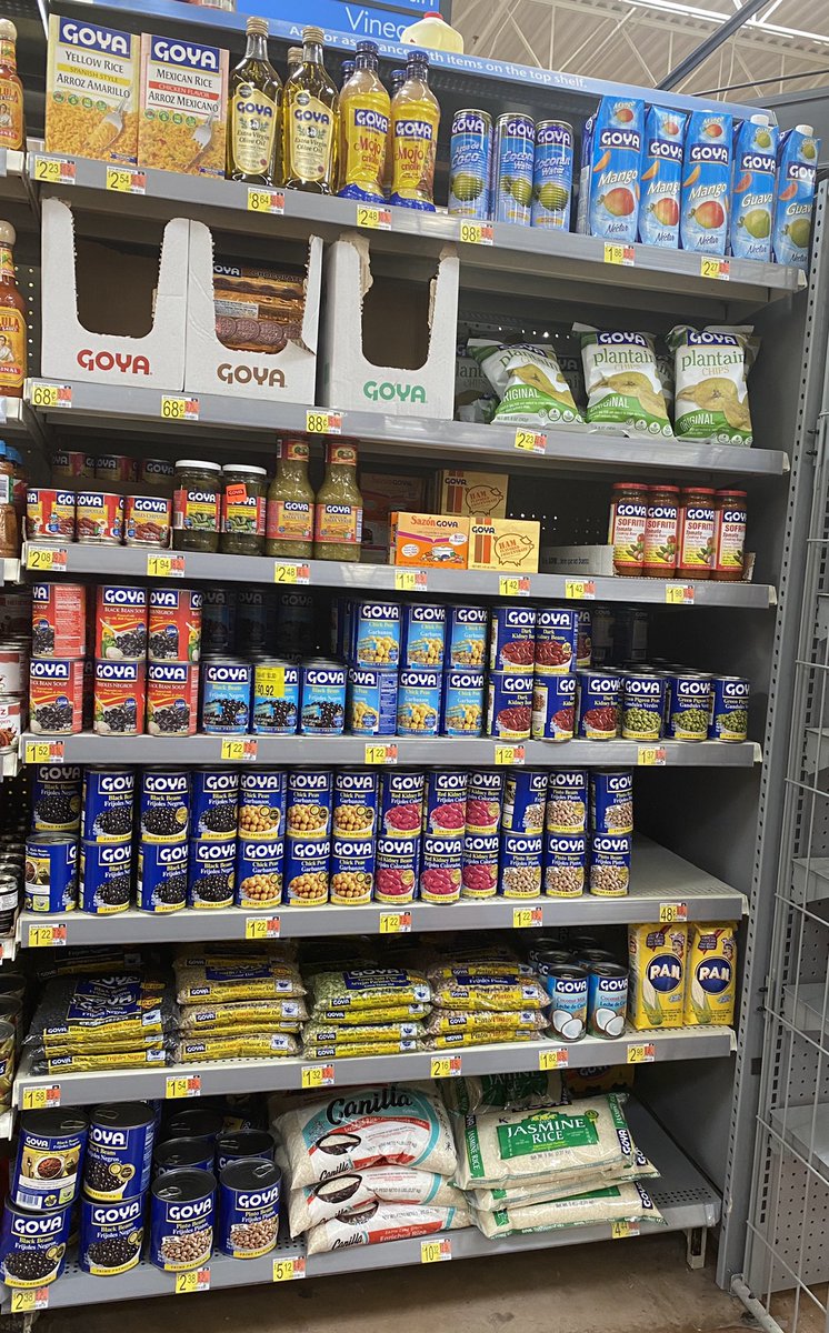 mrsmindyworkman's tweet photo. I take it the IDIOT Republicans who ran and bought #Goyafoods realized they had no clue how to use any of the items 🤣🤦🏽‍♀️🤷🏽‍♀️ https://t.co/yWYc4Q5M9d