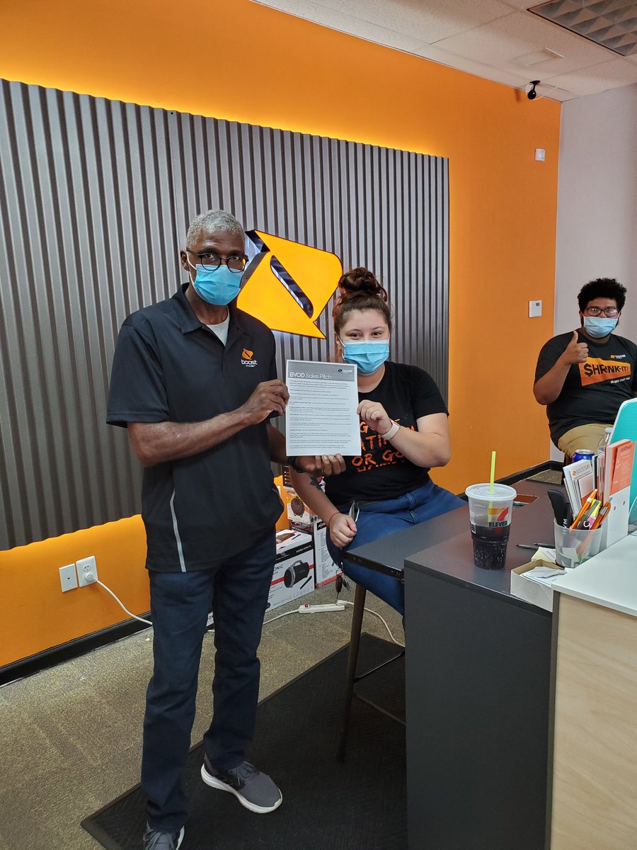 dollabilldmv's tweet photo. Allied Communications perfecting the BYOD Sales Pitch!! #topatlanticsquad #BOOSTDMV #BoostDISHingDeals @BoostAJP @HMDISHingBoost @ThatBoostGirlJ @far_allied https://t.co/JySHZcM9JD