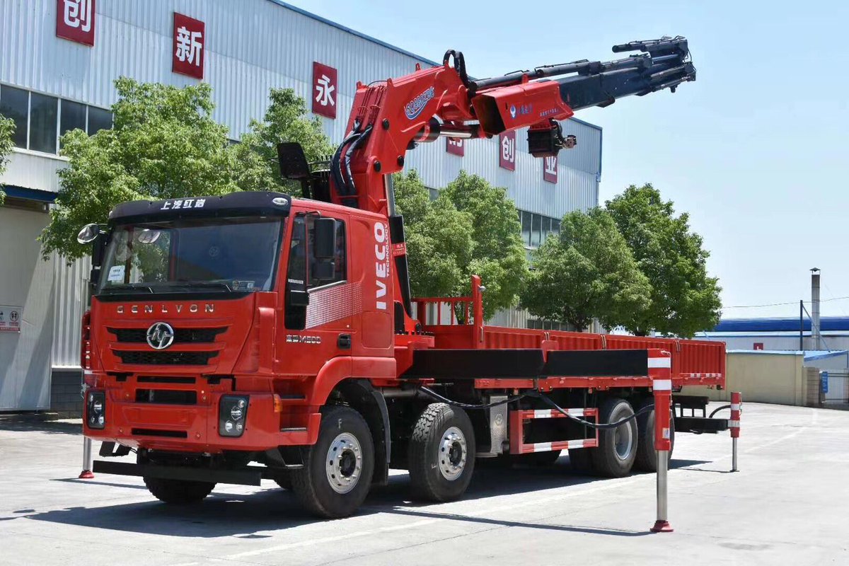 JoyceYe8's tweet photo. Please enjoy my fantastic knuckle boom truck mounted crane named SQ880ZB8.We can offer the perfect factory price and good quality to you,please contact me if you are interested in it!The hotline is +8613312925290 
#knuckleboomcrane #factoryprice #truckmountedcrane#liftingmachine https://t.co/KtrQ3VaapU