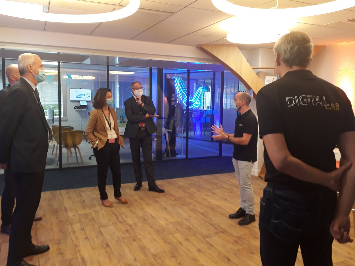F_VanHeems's tweet photo. 💡Cet après-midi, inauguration du #DigitalLab de l'Eau France à Saint-Maurice, en présence du maire Igor Semo ! Un nouvel espace de 700m2 permettant d'accélérer et de faciliter l’#innovation, au service de nos clients, du groupe et de nos territoires. Bravo aux équipes ! https://t.co/hEYj9QSx7p