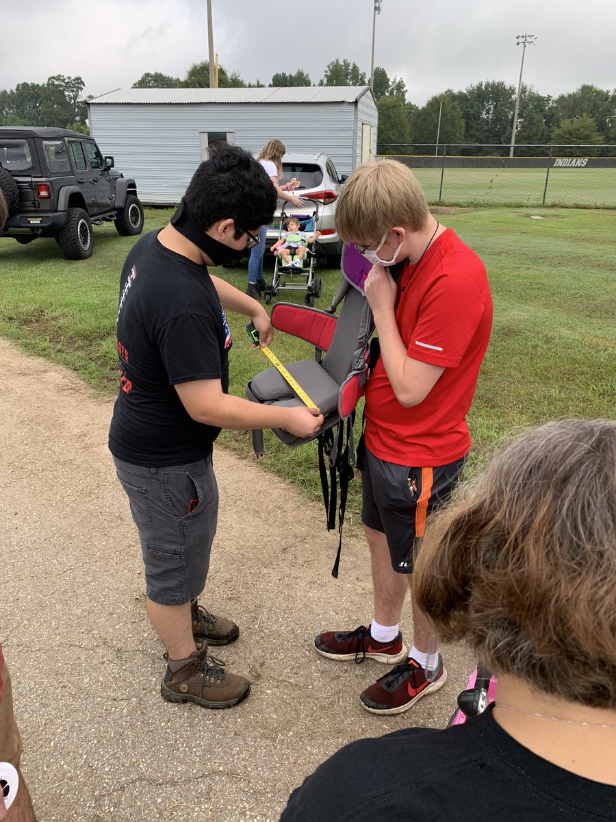 TracyAllenWrig2's tweet photo. Excited where Elmore School District’s STEM programs are headed.  WHS applies there STEM skills to help a young girl increase motor skills by modifying electric car❤️ https://t.co/M3Qiqrtu1Z