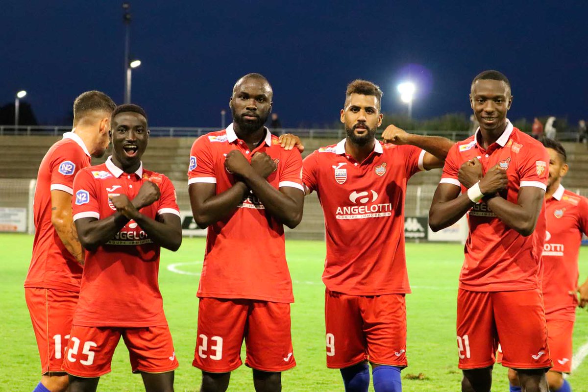 ASBeziersFoot's tweet photo. 📷 Retour en images sur la rencontre contre @Bourges18_off
▶️ https://t.co/ql5Bh69eli
⚽ #B18ASB https://t.co/238WwdcLJH