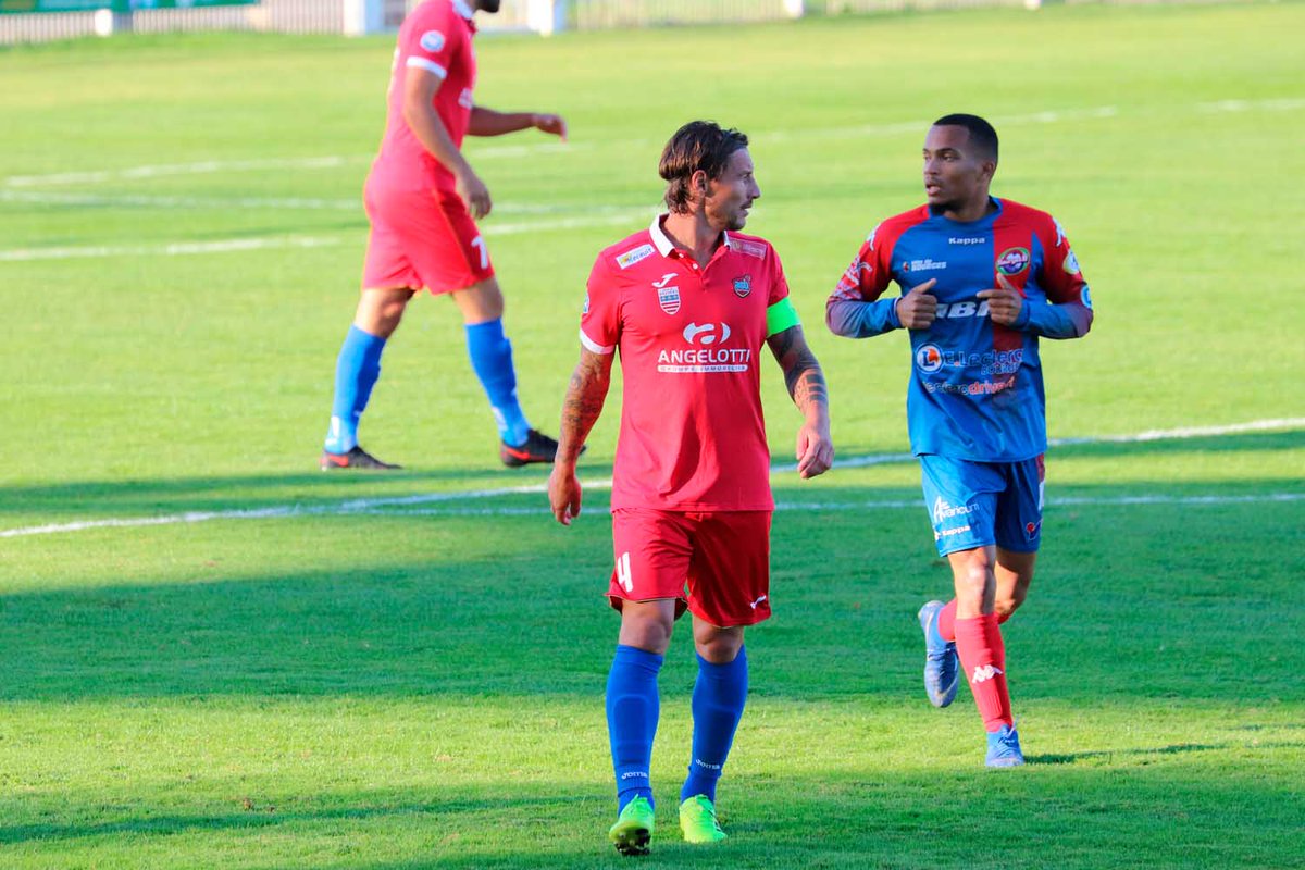 ASBeziersFoot's tweet photo. 📷 Retour en images sur la rencontre contre @Bourges18_off
▶️ https://t.co/ql5Bh69eli
⚽ #B18ASB https://t.co/238WwdcLJH